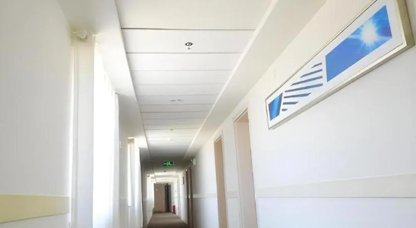 City Comfort Inn Sanya Sanya Bay Walking Street 2*,  Kína